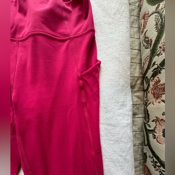 Fabletics PureLuxe leggings with pockets. Good used condition. Size M. - Picture 2 of 4
